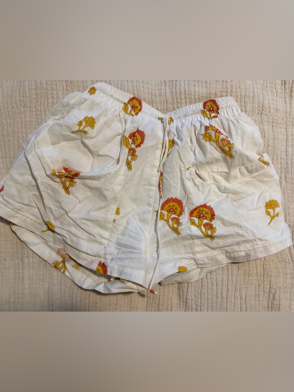 Sabo Skirt Cream Elastic Waist Shorts